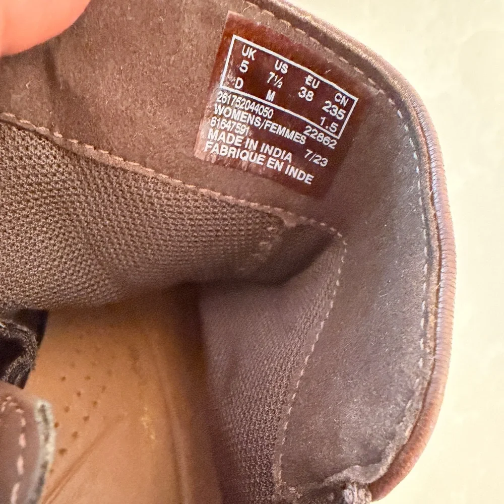 Clarks Aspra Walk Waterproof British‎ Tan leather ankle boots Women’s Size 7.5